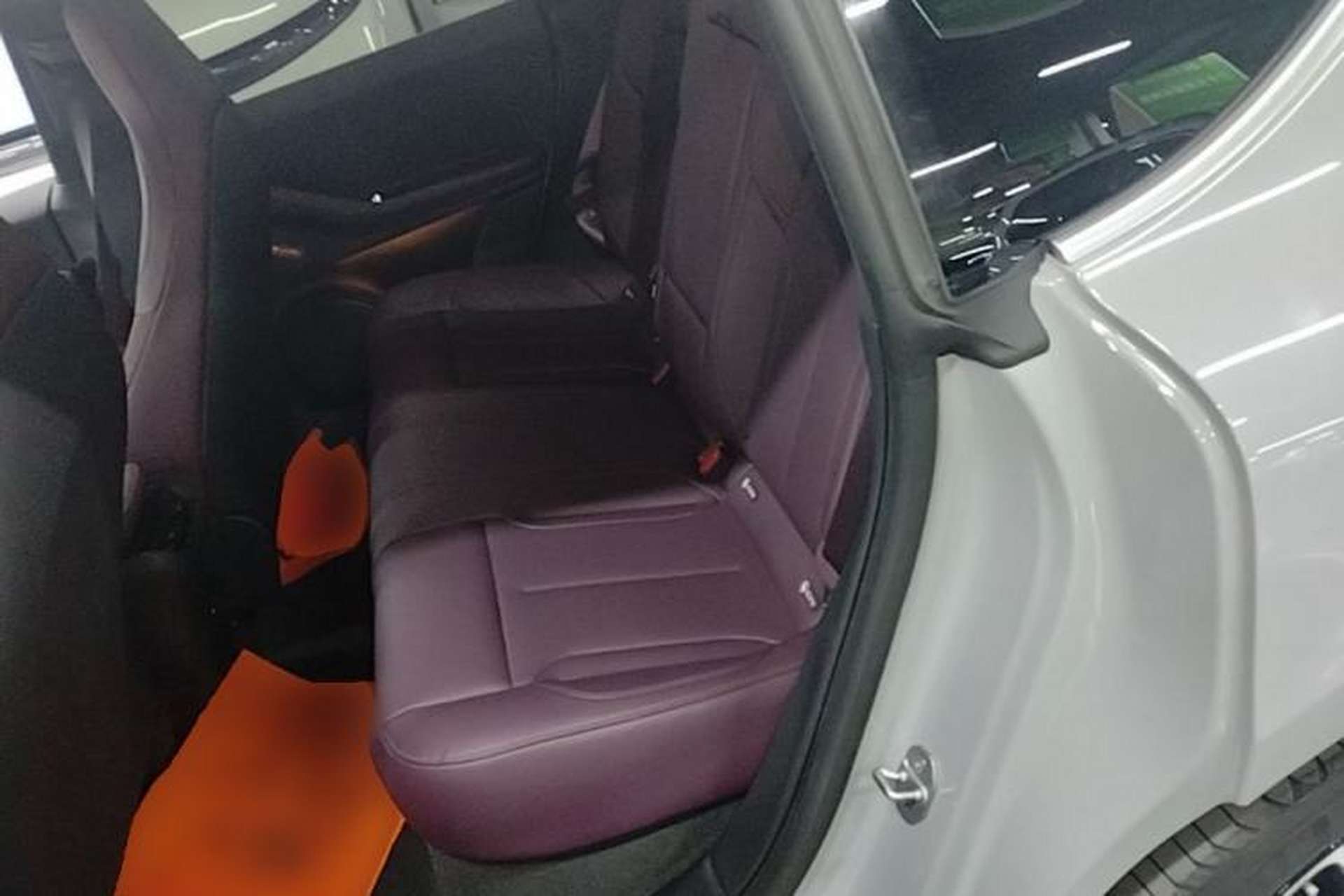 Used Nio ET5 2024 75 kWh Left Rear Seat