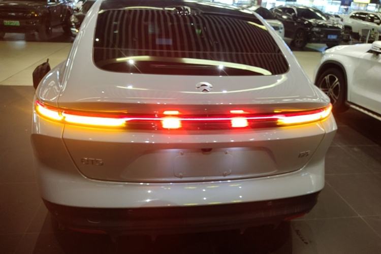 Used Nio ET5 2024 75 kWh Rear