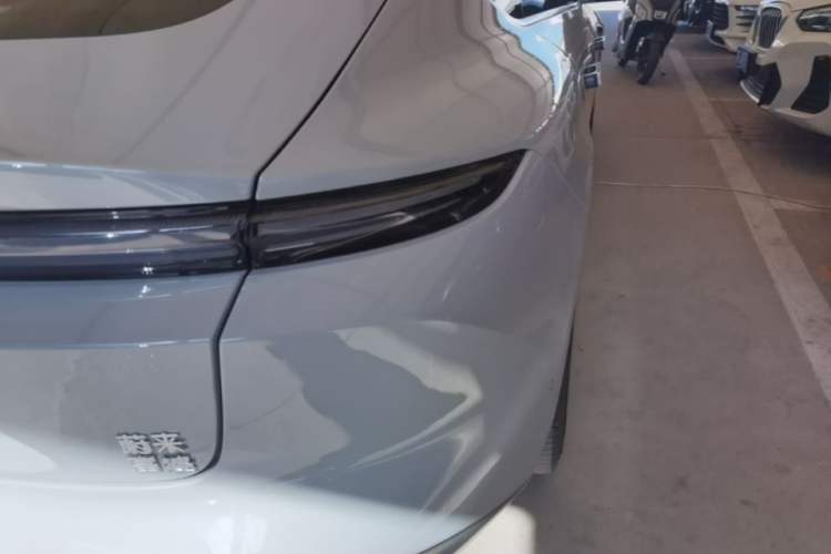 Used Nio ET5 2024 75 kWh Right Rear Taillight