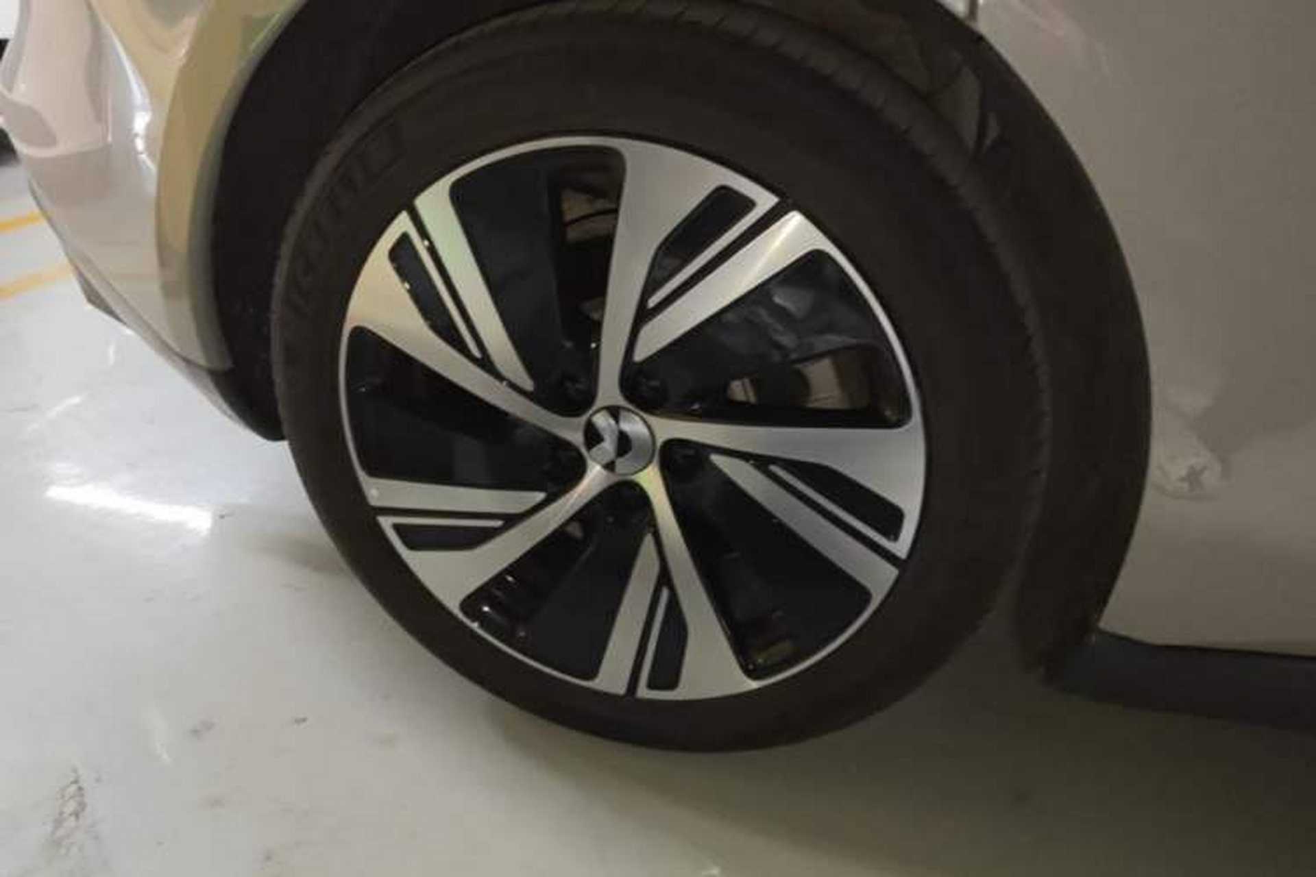 Used Nio ET5 2024 75 kWh Right Rear Wheel Hub