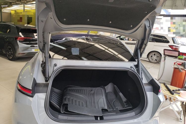 Used Nio ET5 2024 75 kWh Trunk