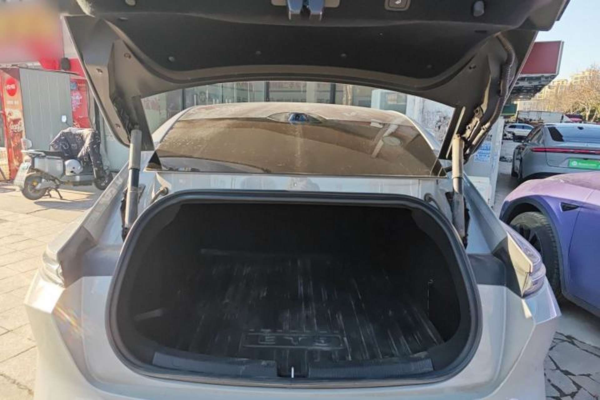 Used Nio ET5 2024 75 kWh Trunk