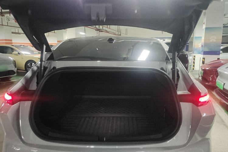 Used Nio ET5 2024 75 kWh Trunk