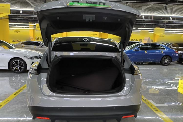 Used Nio ET5 2024 75 kWh Trunk