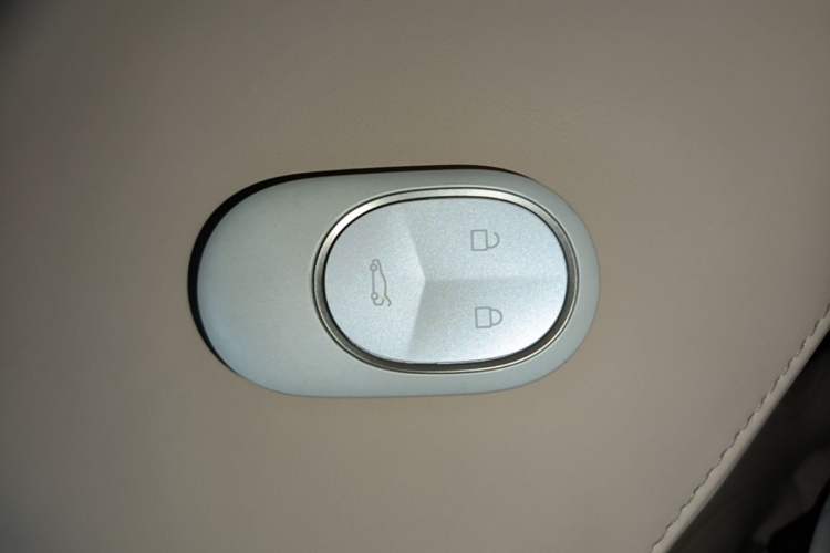 Used Nio ET5 2024 75 kWh Vehicle Key