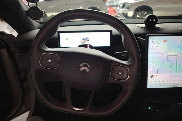 Used Nio ET5 2024 75 kWh Steering Wheel