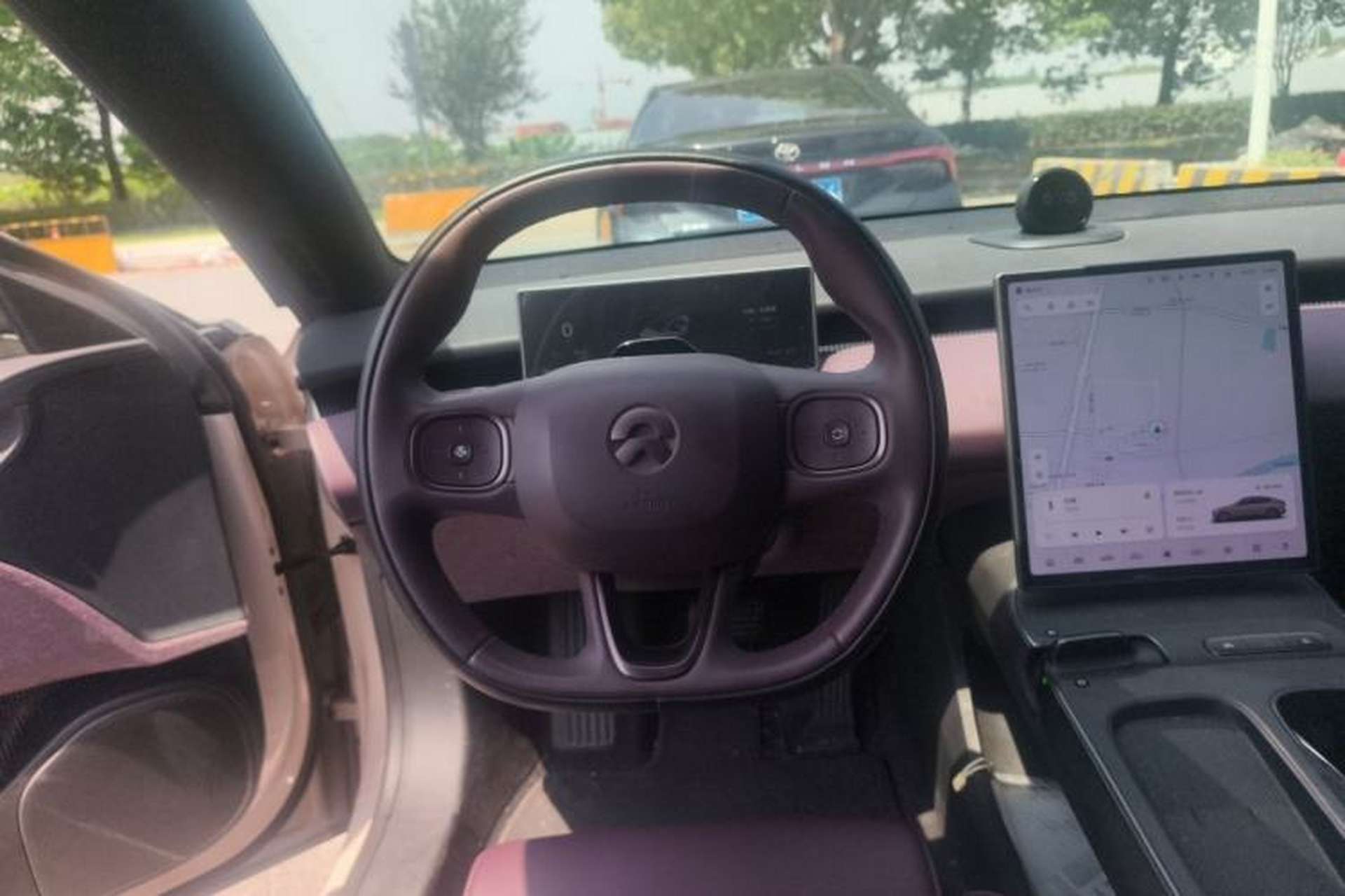 Used Nio ET5 2024 75 kWh Steering Wheel