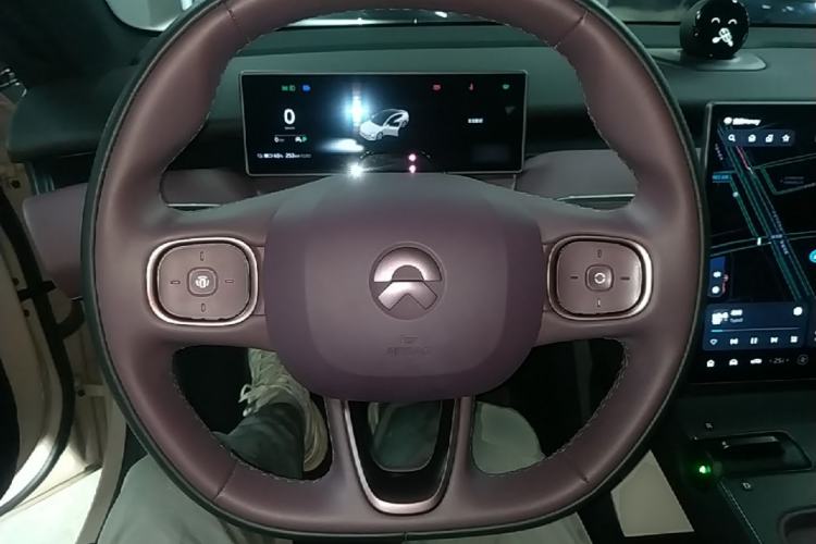 Used Nio ET5 2024 75 kWh Steering Wheel