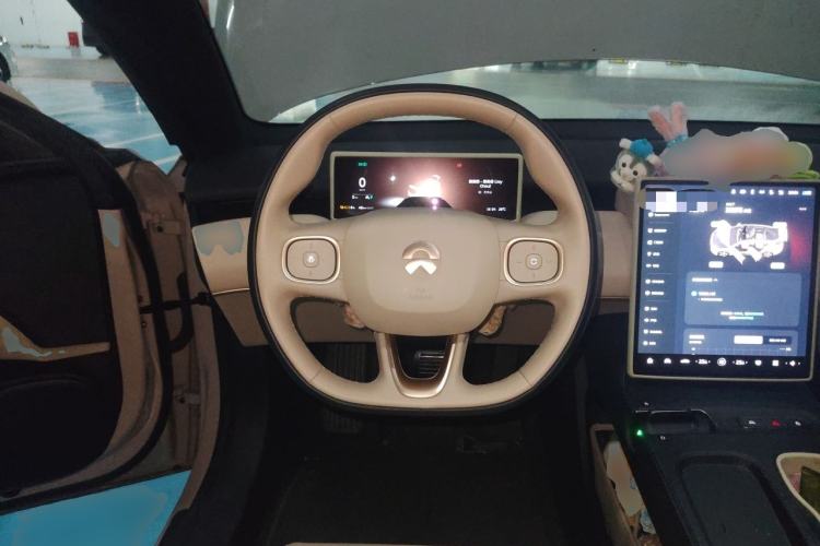 Used Nio ET5 2024 75 kWh Steering Wheel
