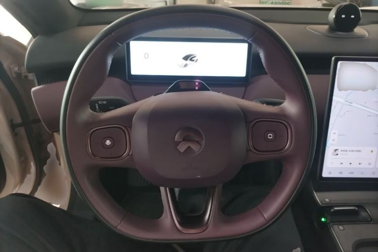 Used Nio ET5 2024 75 kWh Steering Wheel