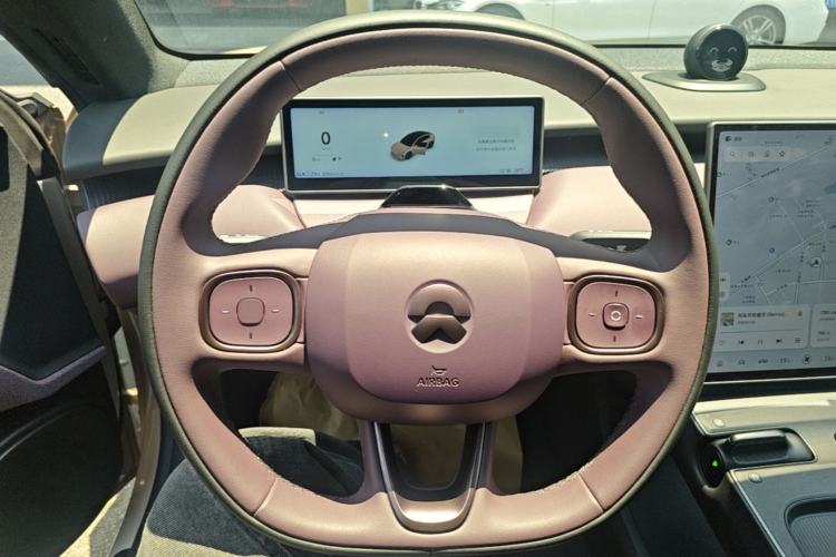 Used Nio ET5 2024 75 kWh Steering Wheel