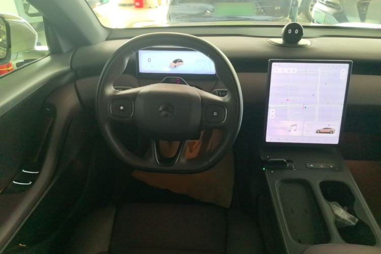 Used Nio ET5 2024 75 kWh Steering Wheel