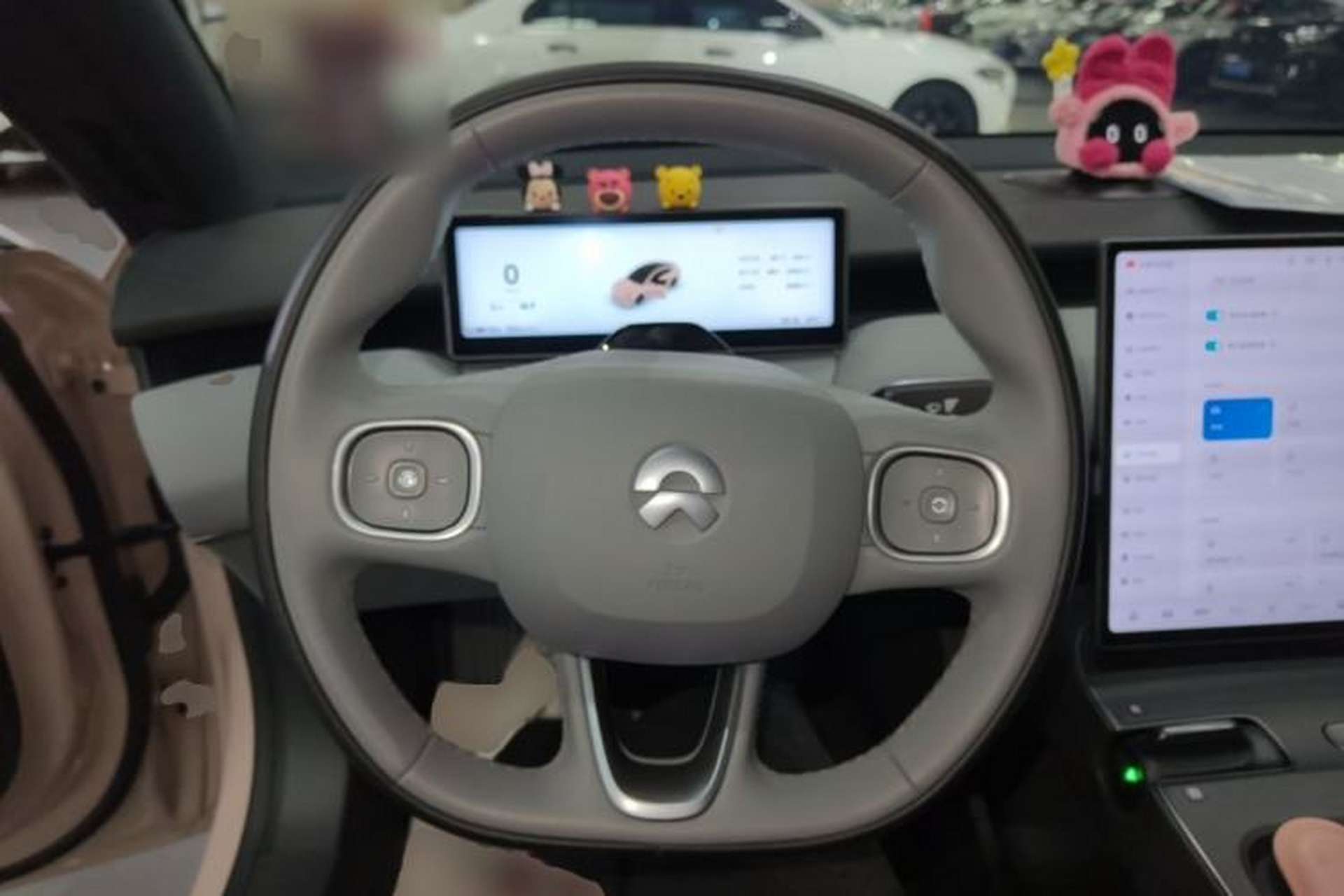 Used Nio ET5 2024 75 kWh Steering Wheel