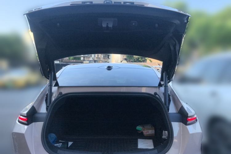 Used Nio ET5 2024 75 kWh Trunk