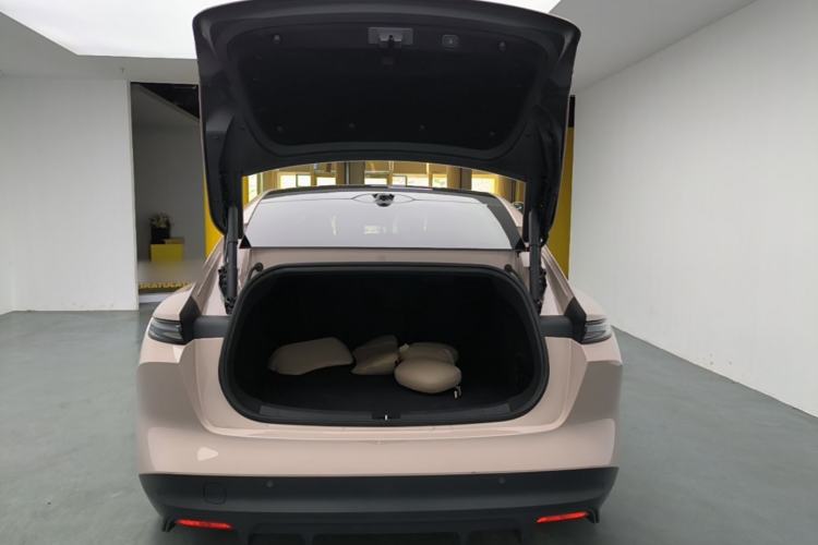 Used Nio ET5 2024 75 kWh Trunk