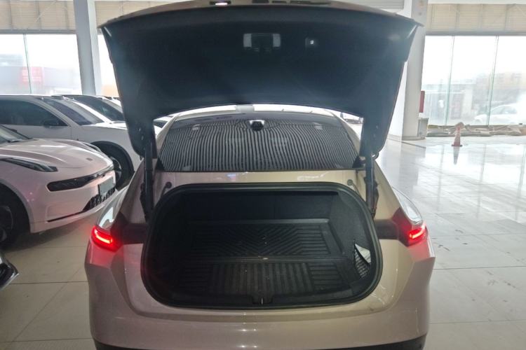 Used Nio ET5 2024 75 kWh Trunk