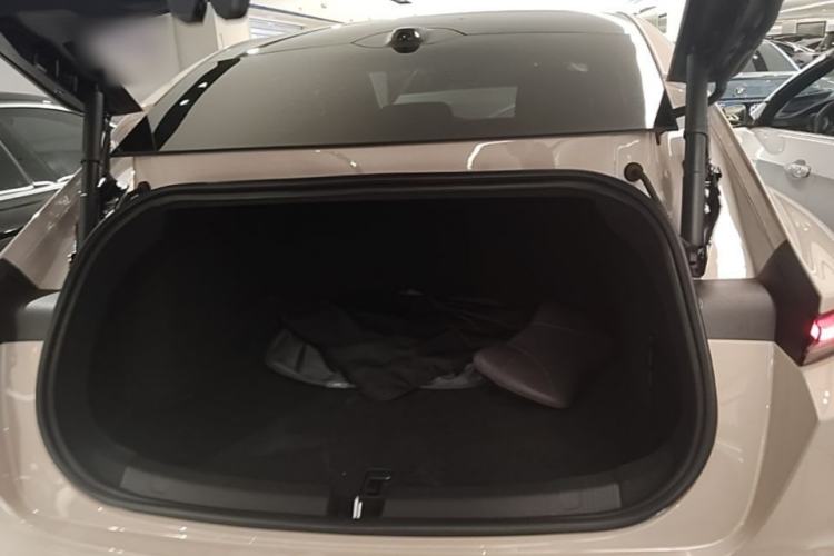 Used Nio ET5 2024 75 kWh Trunk