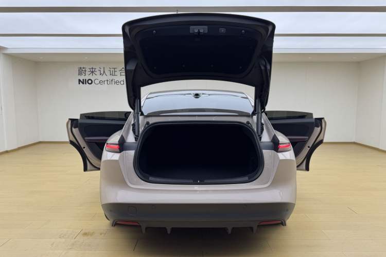 Used Nio ET5 2024 75 kWh Trunk