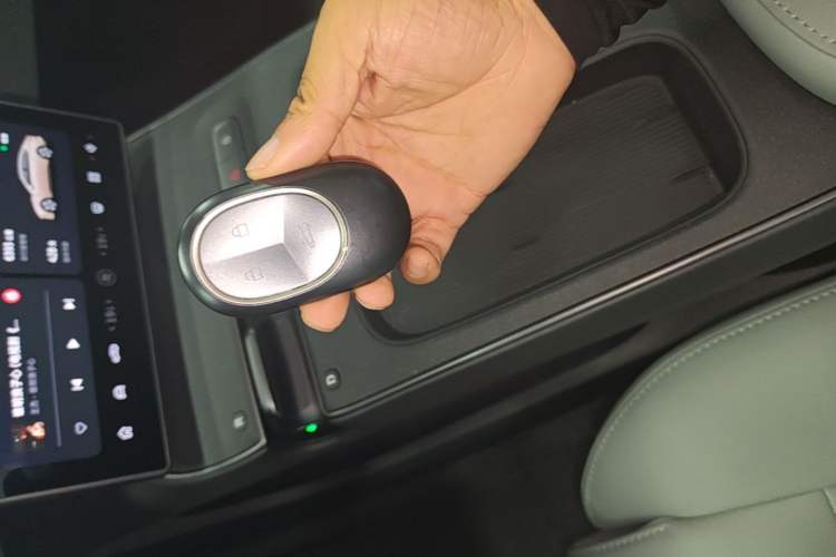 Used Nio ET5 2024 75 kWh Vehicle Key