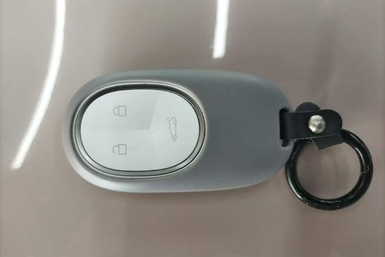 Used Nio ET5 2024 75 kWh Vehicle Key