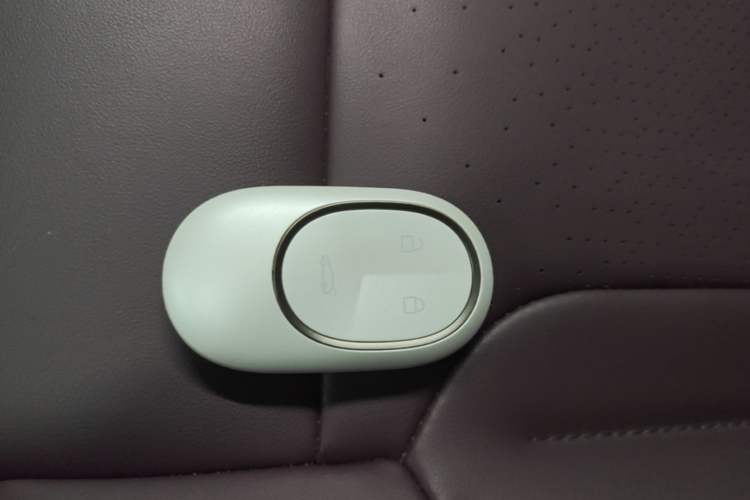 Used Nio ET5 2024 75 kWh Vehicle Key