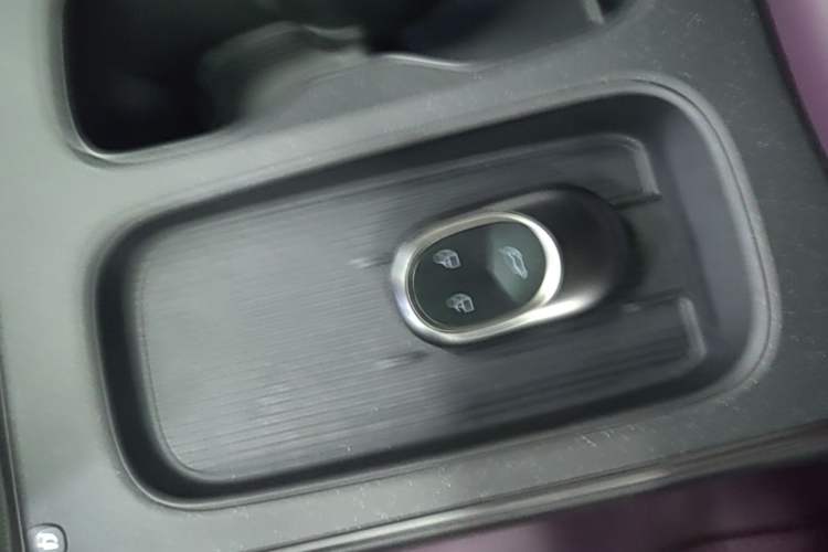 Used Nio ET5 2024 75 kWh Vehicle Key