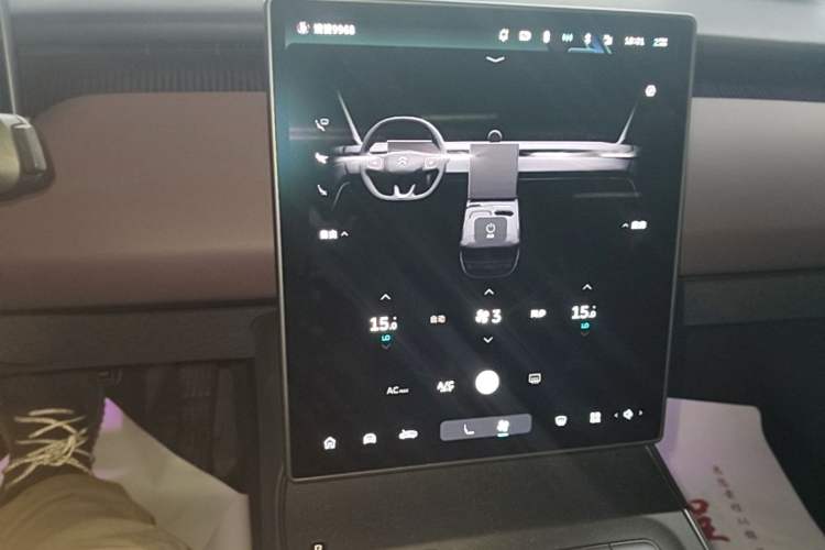 Used Nio ET5 2024 75 kWh Audio And AC Panel