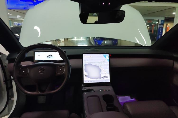 Used Nio ET5 2024 75 kWh Center Console