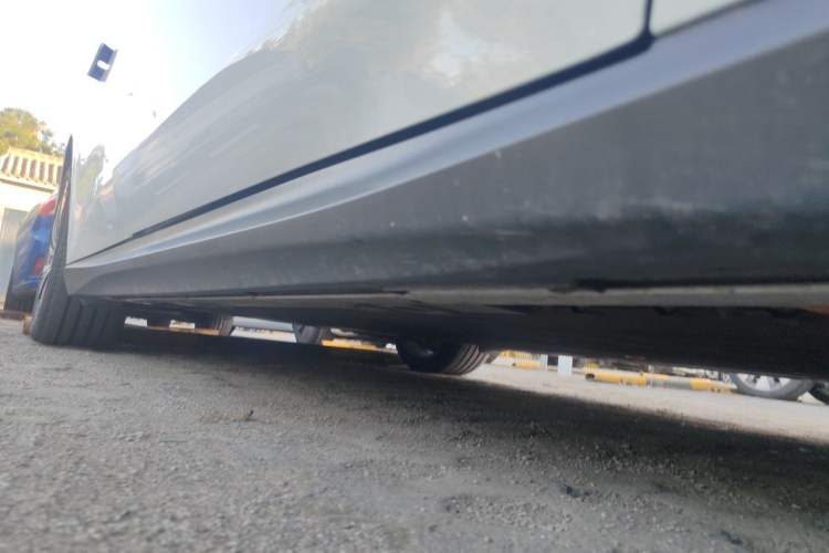 Used Nio ET5 2024 75 kWh Chassis Front Right