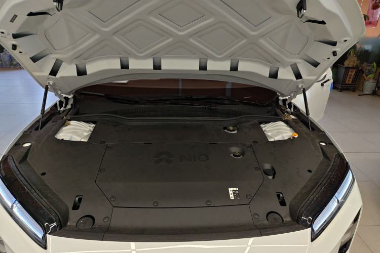 Used Nio ET5 2024 75 kWh Engine Bay