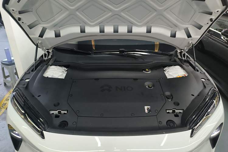 Used Nio ET5 2024 75 kWh Engine Bay