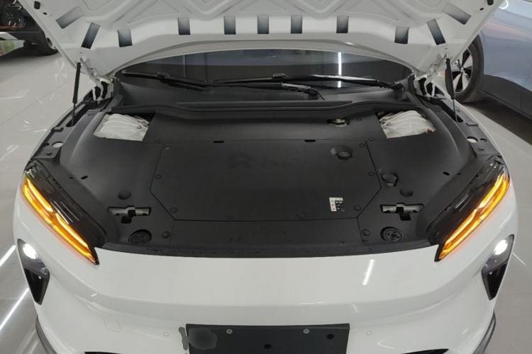 Used Nio ET5 2024 75 kWh Engine Bay