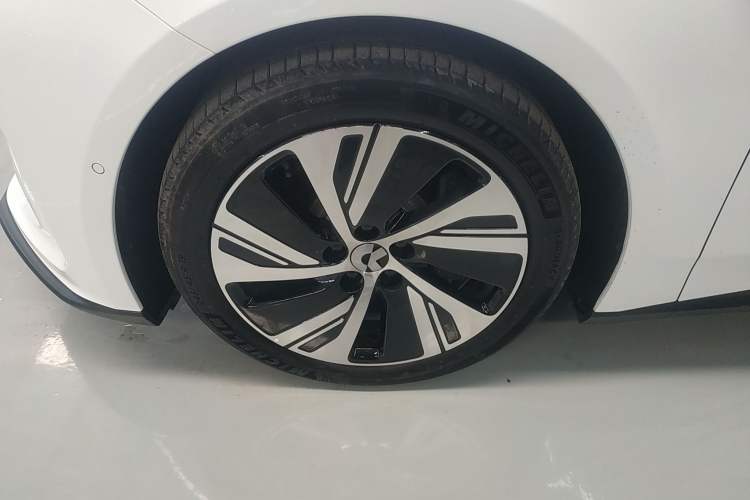 Used Nio ET5 2024 75 kWh Exterior 1