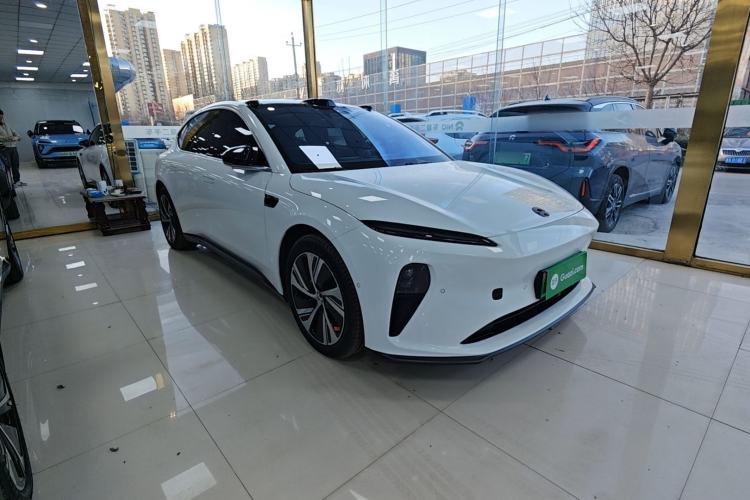 Used Nio ET5 2024 75 kWh Exterior 1