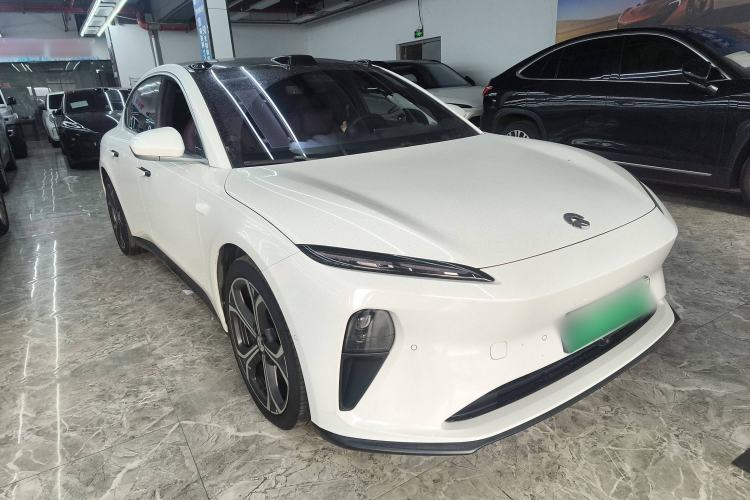 Used Nio ET5 2024 75 kWh Exterior 2