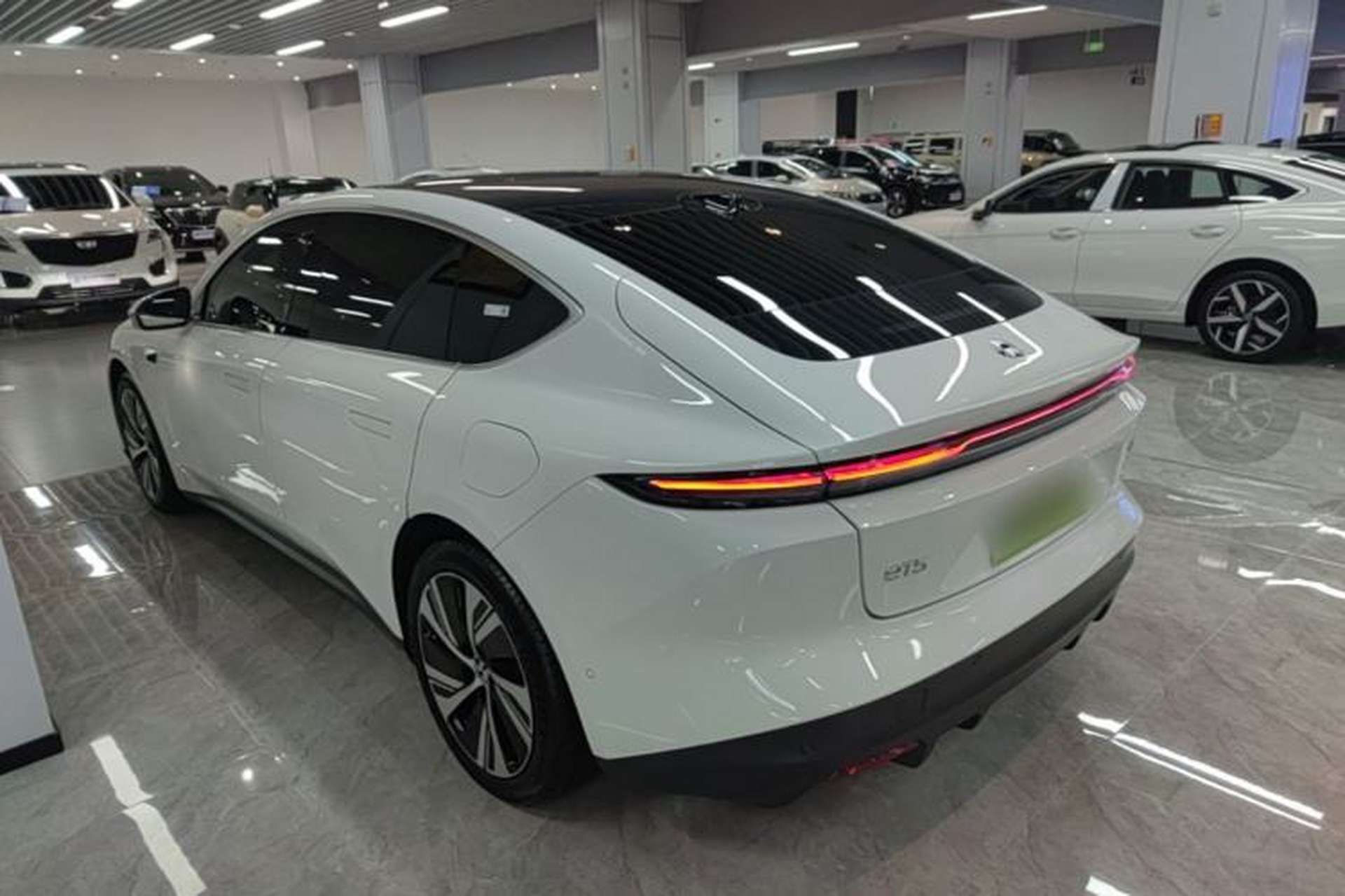 Used Nio ET5 2024 75 kWh Exterior 2