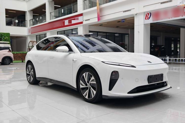 Used Nio ET5 2024 75 kWh Exterior 2