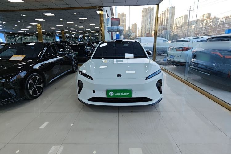 Used Nio ET5 2024 75 kWh Exterior 2