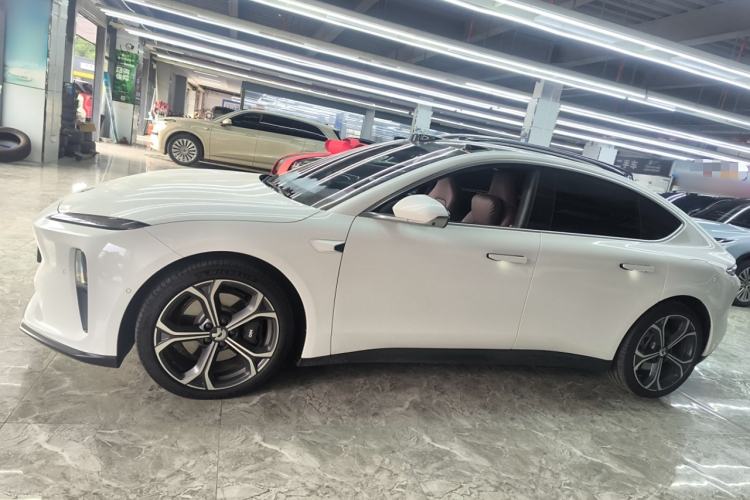 Used Nio ET5 2024 75 kWh Exterior 3
