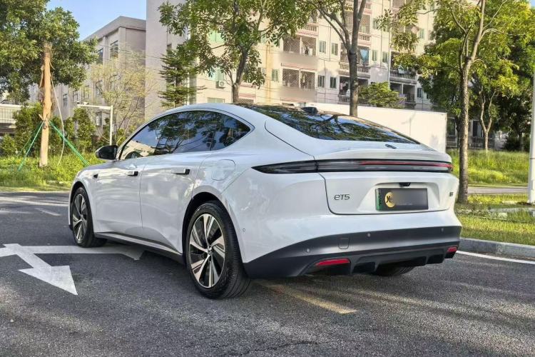 Used Nio ET5 2024 75 kWh Exterior 3