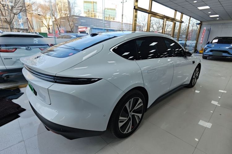 Used Nio ET5 2024 75 kWh Exterior 3