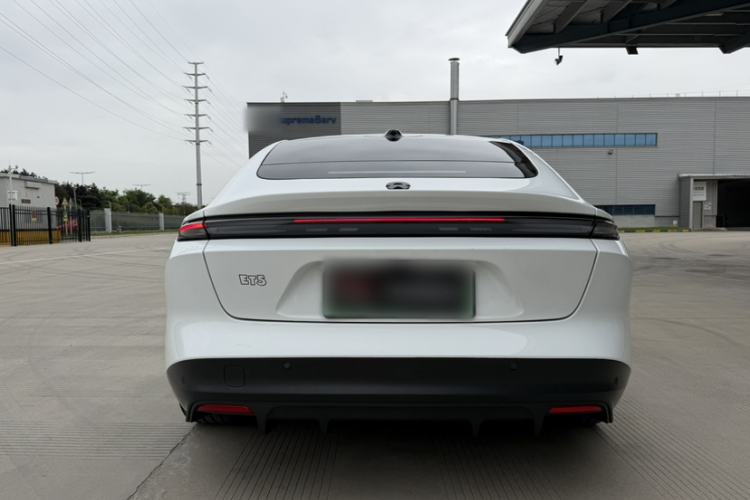 Used Nio ET5 2024 75 kWh Exterior 3