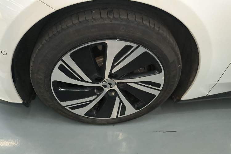Used Nio ET5 2024 75 kWh Exterior 4