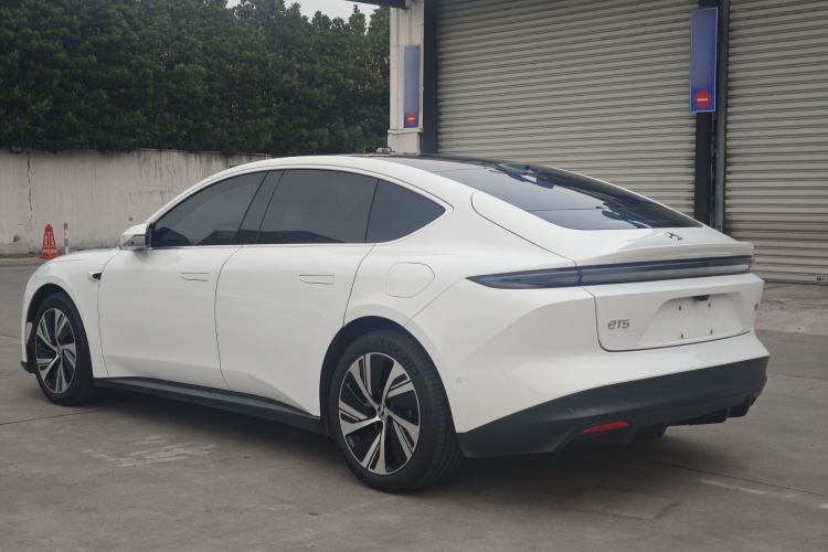 Used Nio ET5 2024 75 kWh Exterior 5