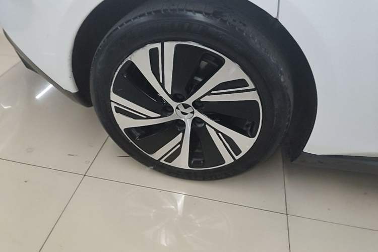 Used Nio ET5 2024 75 kWh Exterior 5