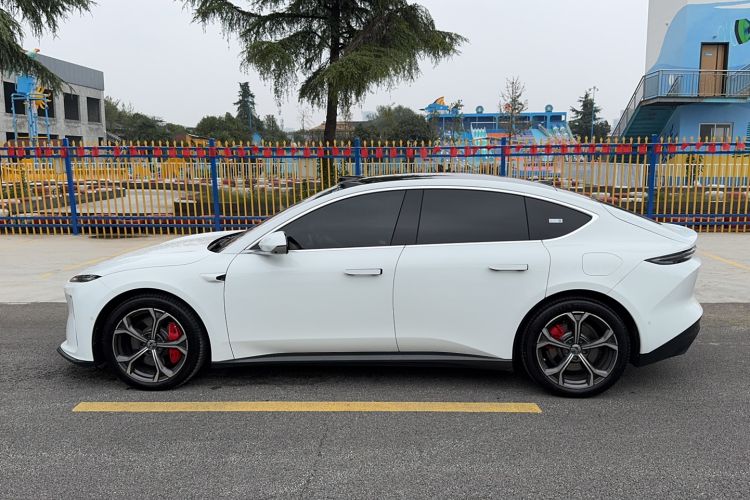 Used Nio ET5 2024 75 kWh Exterior 5
