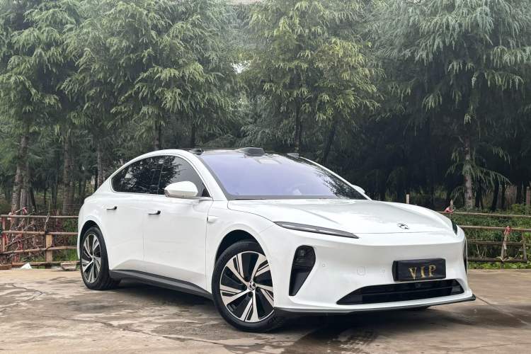 Used Nio ET5 2024 75 kWh Exterior 6