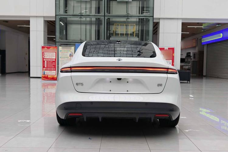 Used Nio ET5 2024 75 kWh Exterior 6