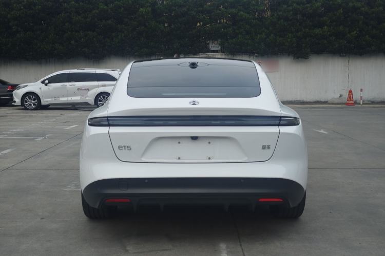 Used Nio ET5 2024 75 kWh Exterior 7