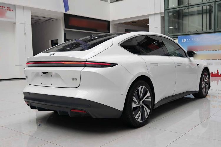 Used Nio ET5 2024 75 kWh Exterior 7